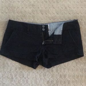 🦅 AMERICAN EAGLE short shorts, size 00